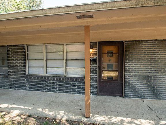 3rd image of 6114 Hillside Ave APT 1