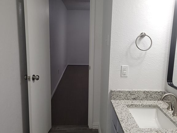 5th image of 2625 Woodmont Trl