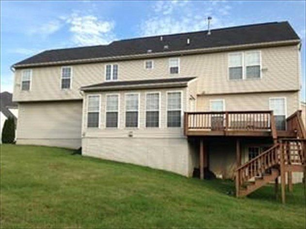 2nd image of 4812 Lake Ontario Way