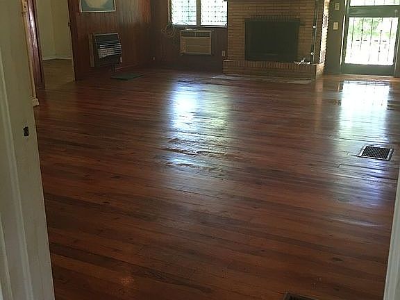 entry from Florida room