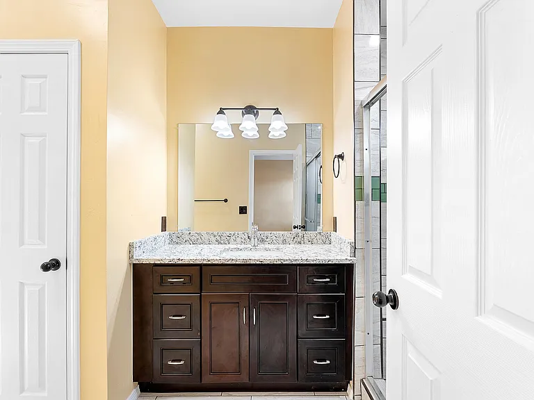 9516 Silica Ave NW — Photo 29