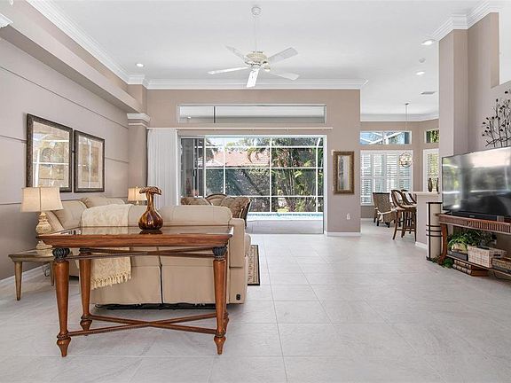 3rd image of 677 Egret Walk Ln
