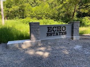 808 Clark Creek Rd #D, Longview, WA 98632