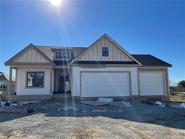 1st image of 1821 Meadow Ln