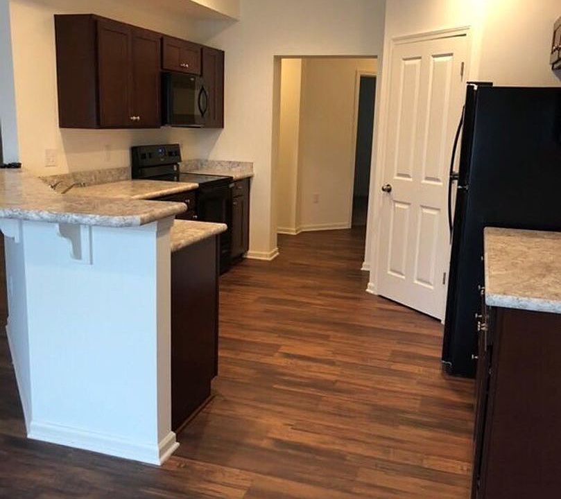 1st image of 460 Redwood Ln #777RED