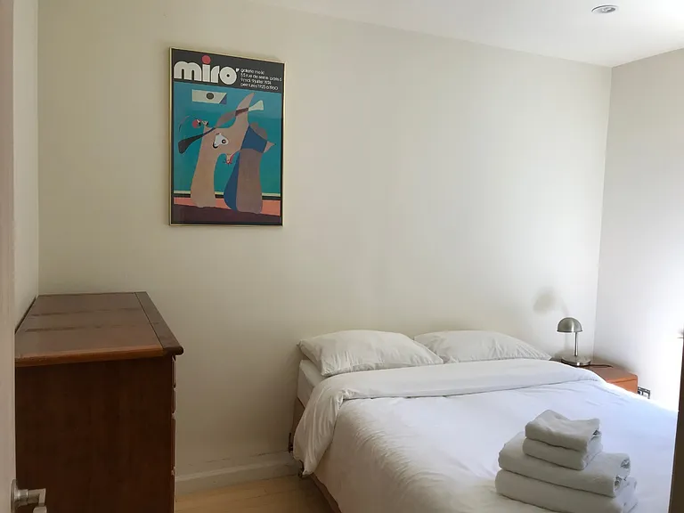 205 W 15th St #1P — Photo 7