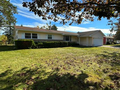 712 West St, Gaylord, MI, 49735