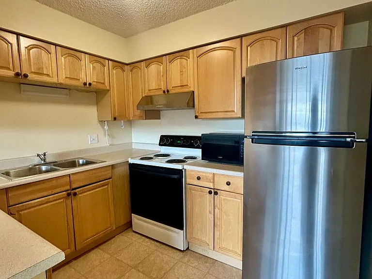 1850 Folsom St #303 — Photo 6