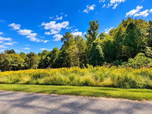 528 Wilkins Ford Rd, Inman, SC 29349