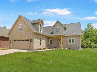 1582 Firefly Cv, Boonville, IN 47601