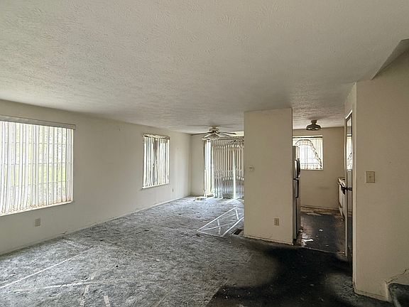 5th image of 8230 Autumn Mill Ln