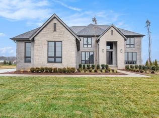 13937 Regatta Bay Dr, Utica, MI 48315