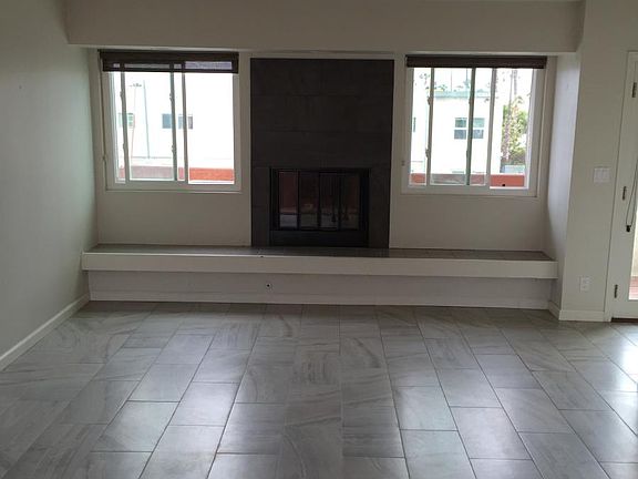 3rd image of 4327 Haines St