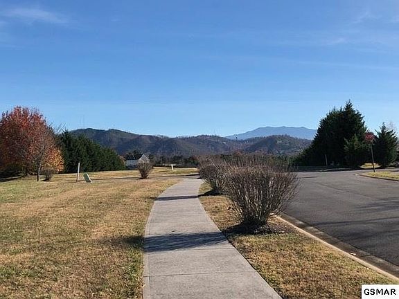 3rd image of 35 Oakley Manor Ct Lot 35