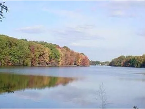 48 North Dr, East Brunswick, NJ 08816