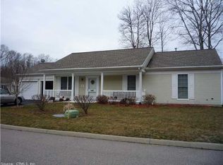 14 Beechwood Dr, Waterford, CT 06385