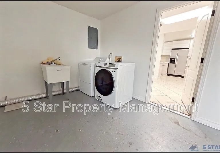 10565 Murphy St — Photo 37