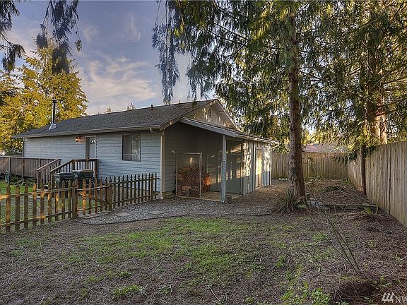 4th image of 9935 Overlook Dr NW
