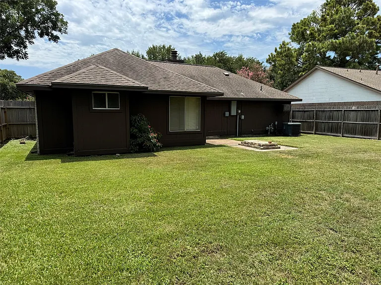 10014 Sand Pass Ln — Photo 22