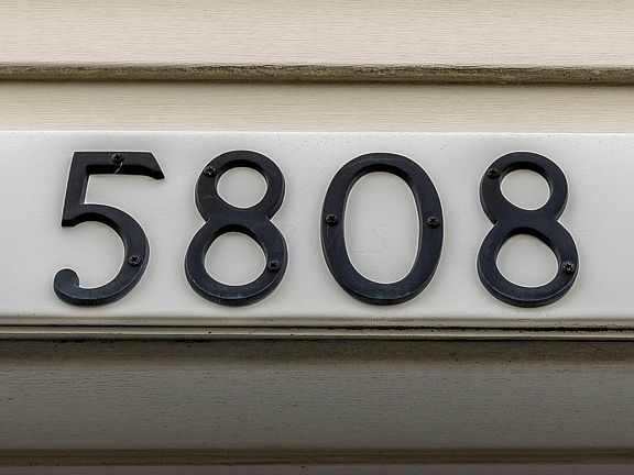4th image of 5808 Bucksburn Dr