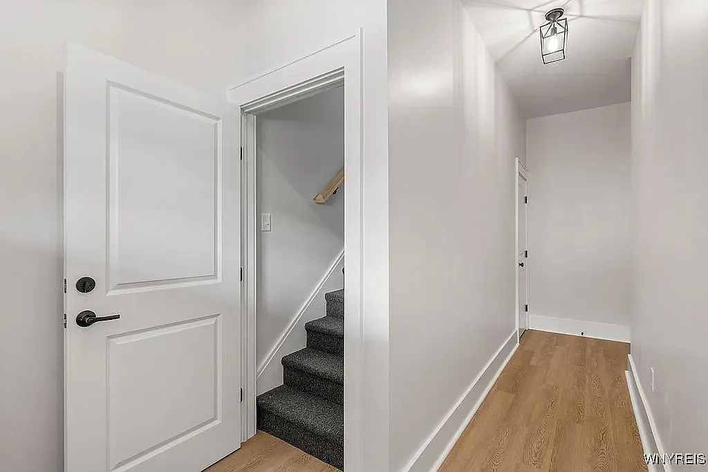 Building Photo - 145 14th St