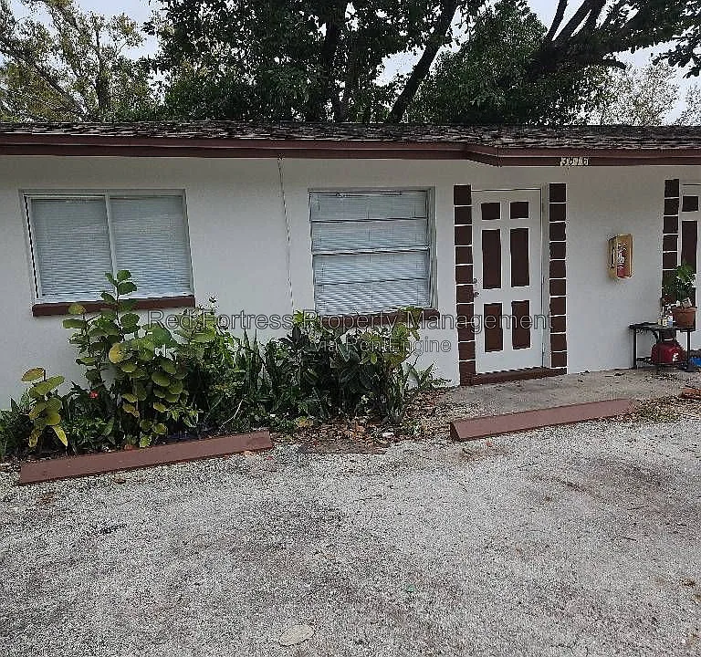 3816 Desoto Ave