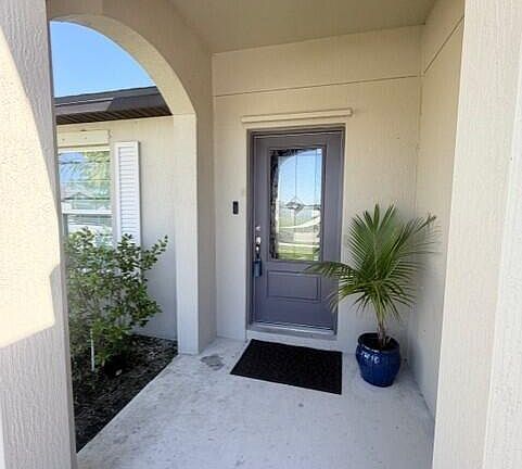 3rd image of 1522 Merriment Way Way