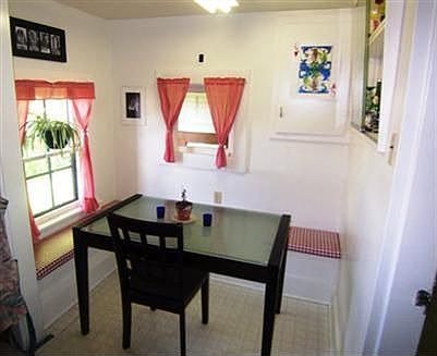 Breakfast eating area off of kitchen