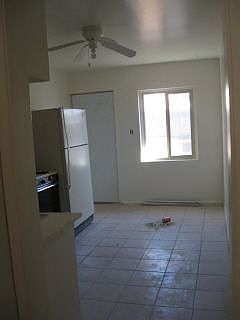 2nd image of 3219 E Oak St APT 2