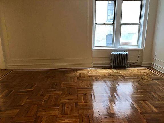 2nd image of 260 Seaman Ave #B2