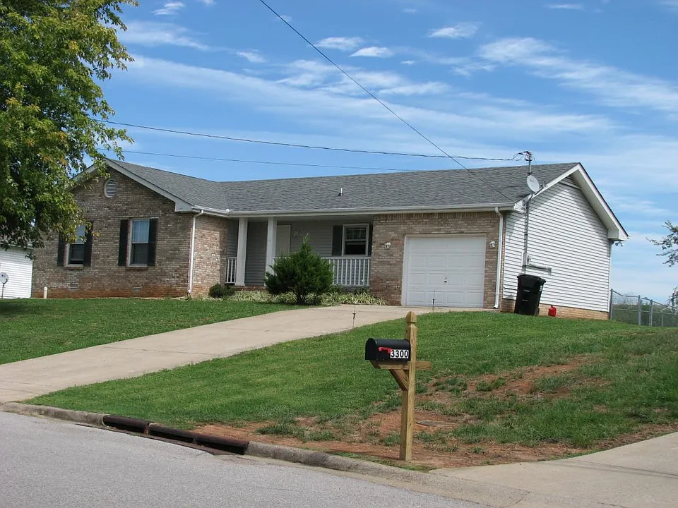 3298 Mallard Dr