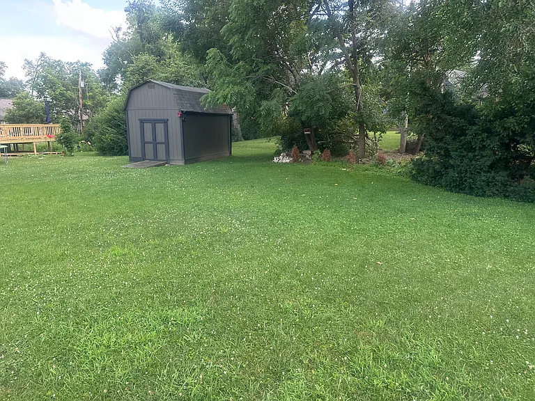 1164 York Ln — Photo 17