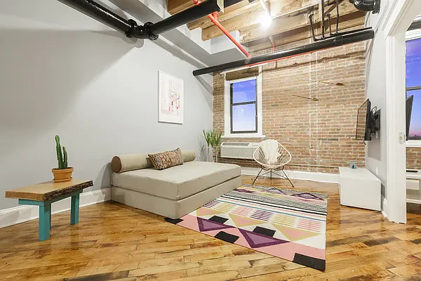 Rented by Dream Space Realty | media 10