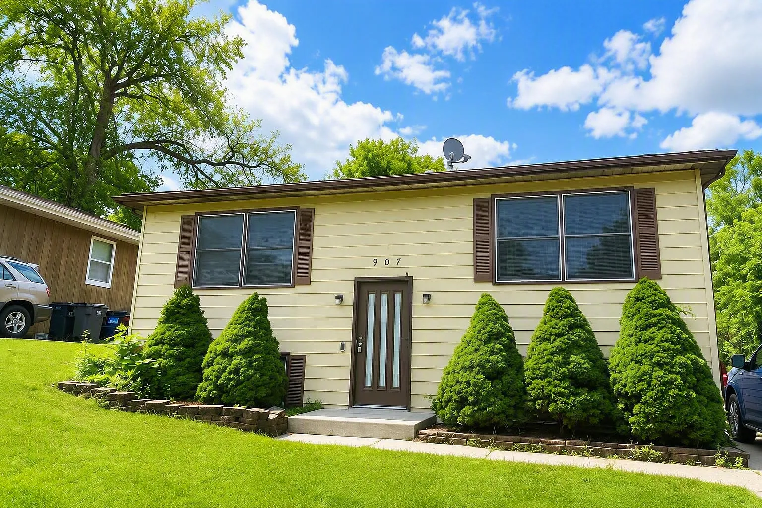 4 bed, 2080 sqft, $3,600 — Photo 1
