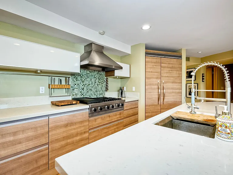 1052 Anchorage Ln — Photo 12