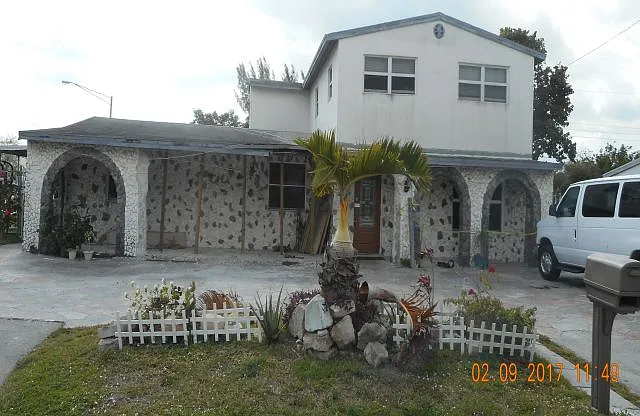10 bed, 6635 sqft, $5,500 — Photo 4