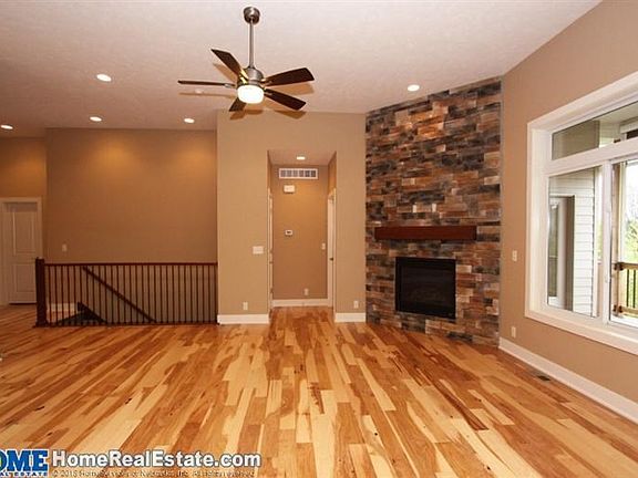 4th image of 6405 Camellia Ct