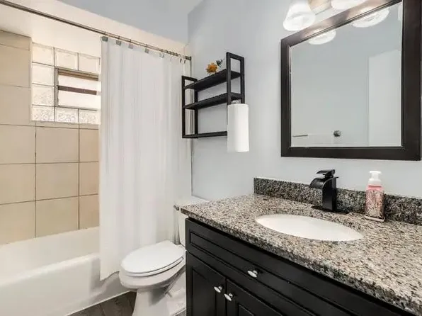 4406 W 55th St APT 1, Chicago, IL 60632