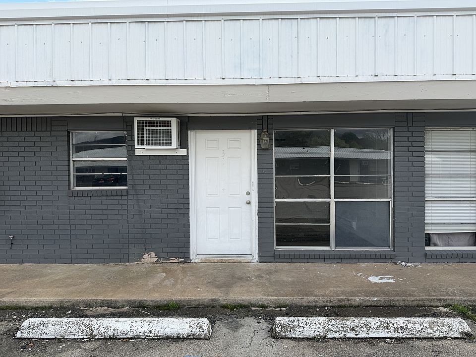 1st image of 100 Georgia Pl APT 3