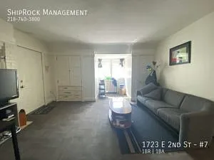 1723 E 2nd St #7 — Photo 8