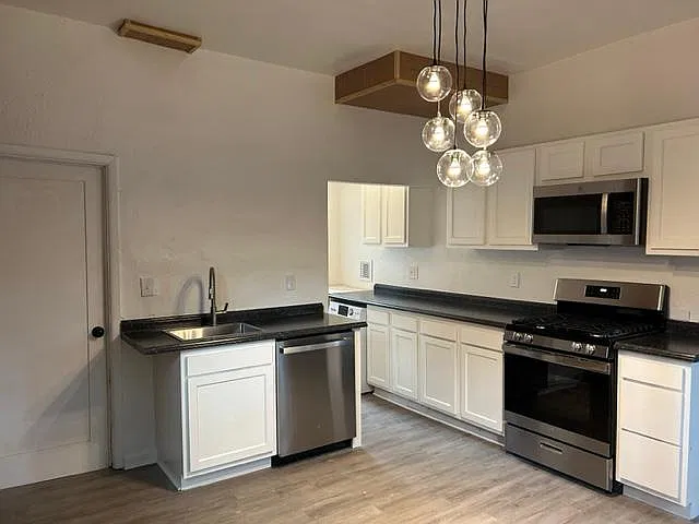 1 bed, $2,650 — Photo 4