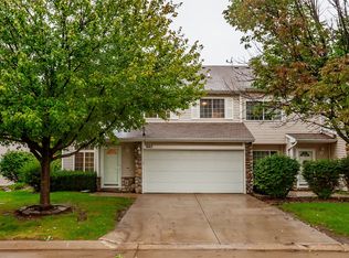 3799 Village Run Dr Unit 807, Des Moines, IA 50317