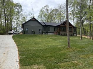 827 Town Branch Rd, Charlotte, TN 37036