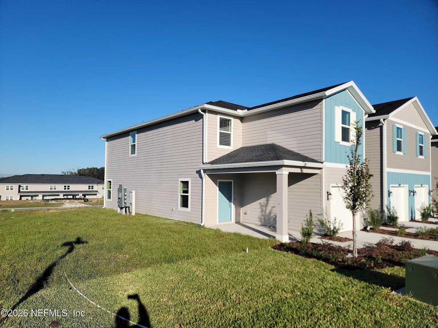 3 bed, 2.5 bath, 1752 sqft, $1,975 — Photo 2