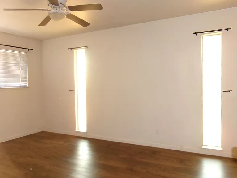 9685-9687 Lake Natoma Dr — Photo 18