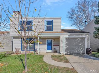 2385 Buttercup Ct, Aurora, IL 60506