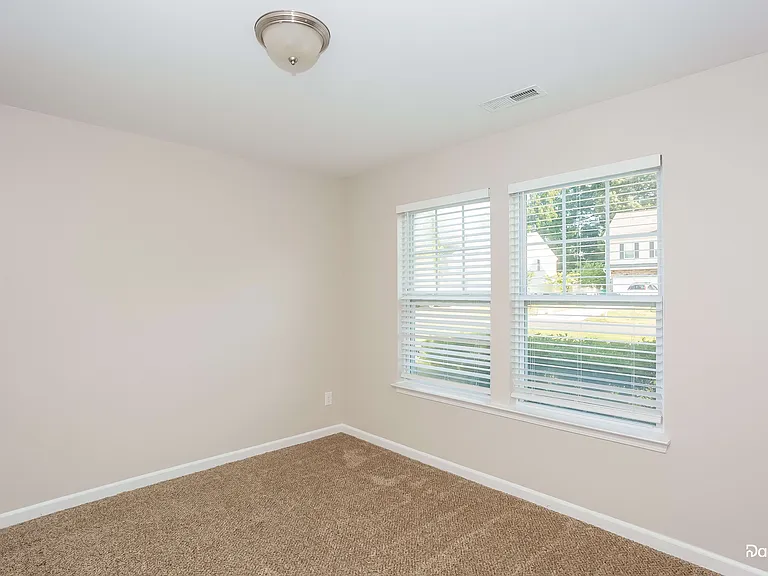 214 Smokehouse Ln — Photo 6