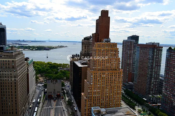 Rented by NY Casa Group | media 14