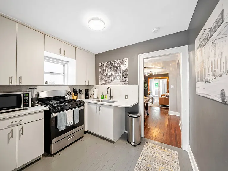 308 S L St — Photo 17