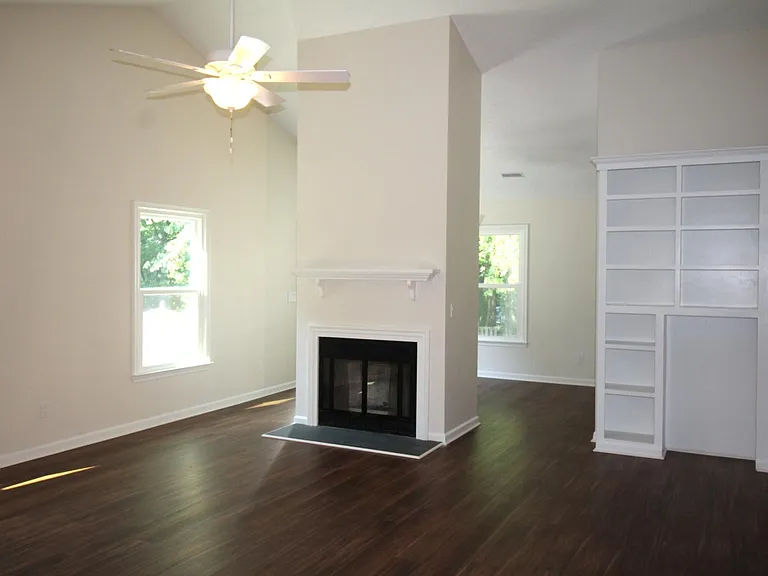 6727 River Hills Dr — Photo 5